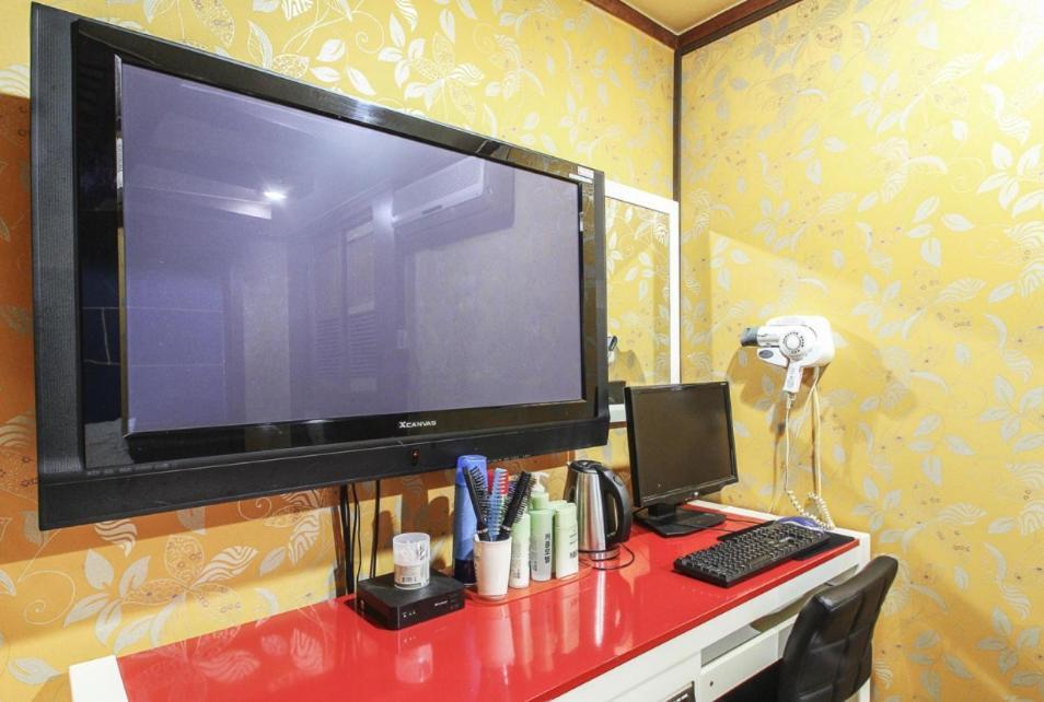 Couple Motel Seoul Bagian luar foto
