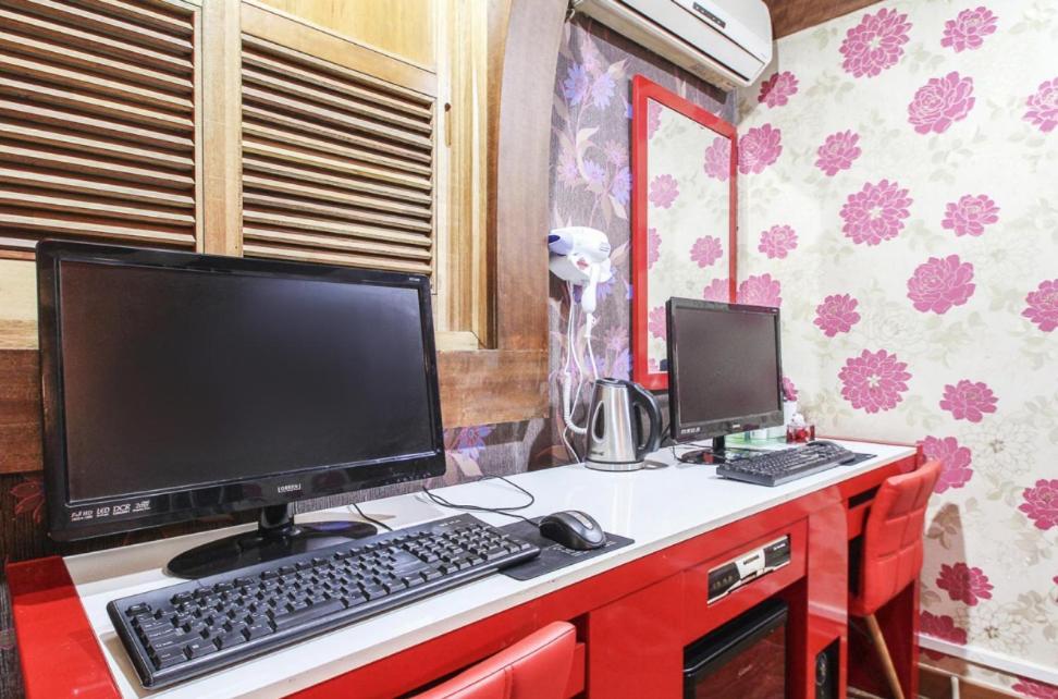 Couple Motel Seoul Bagian luar foto