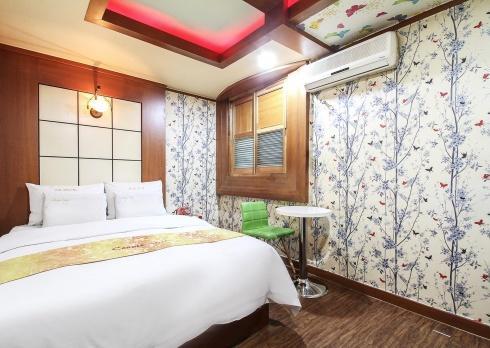 Couple Motel Seoul Bagian luar foto